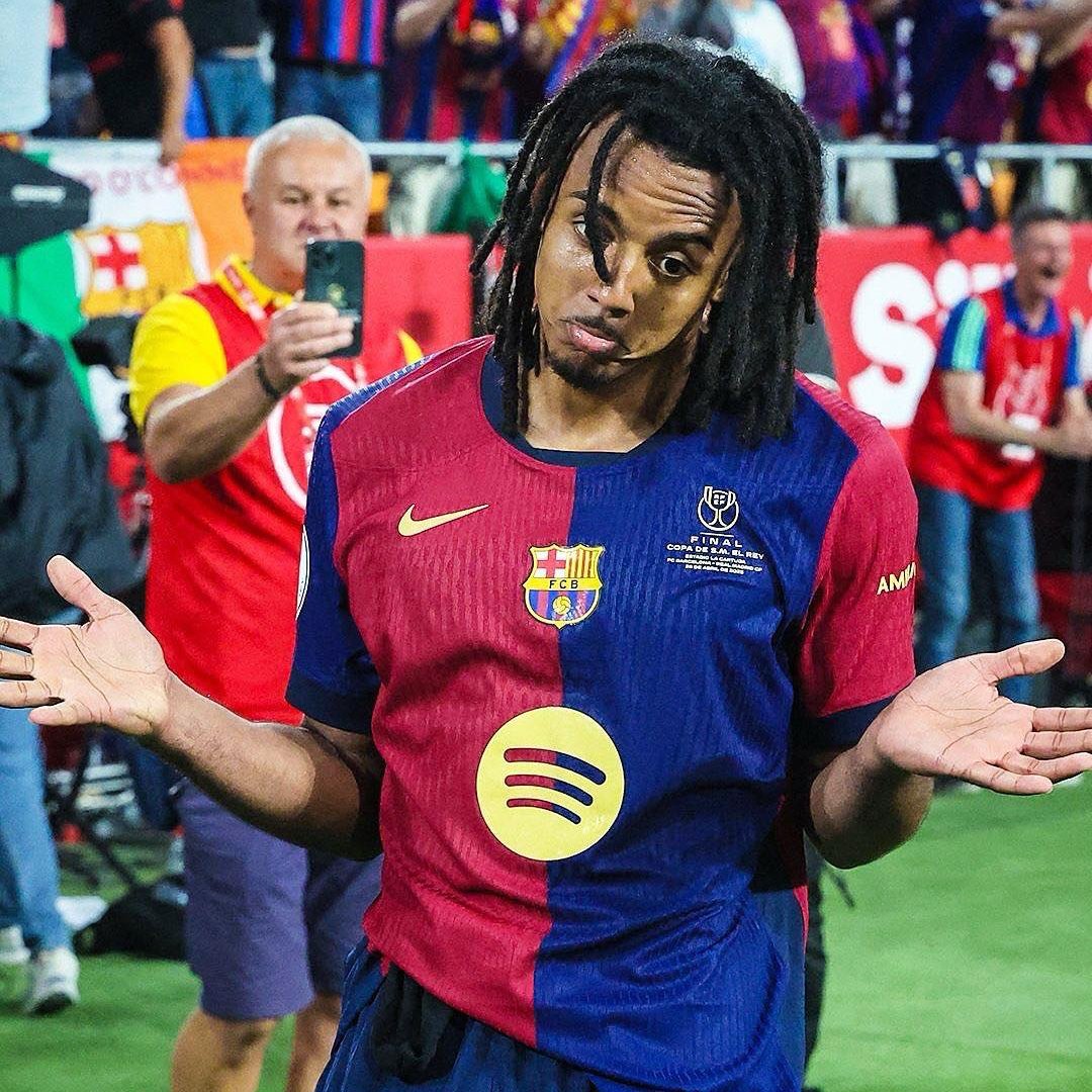 巴萨碾压塞维利亚，孔德扛起全队