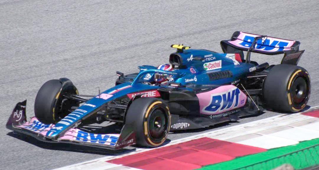 红牛二队完胜雷诺车队，拉塞尔惊艳四座的简单介绍