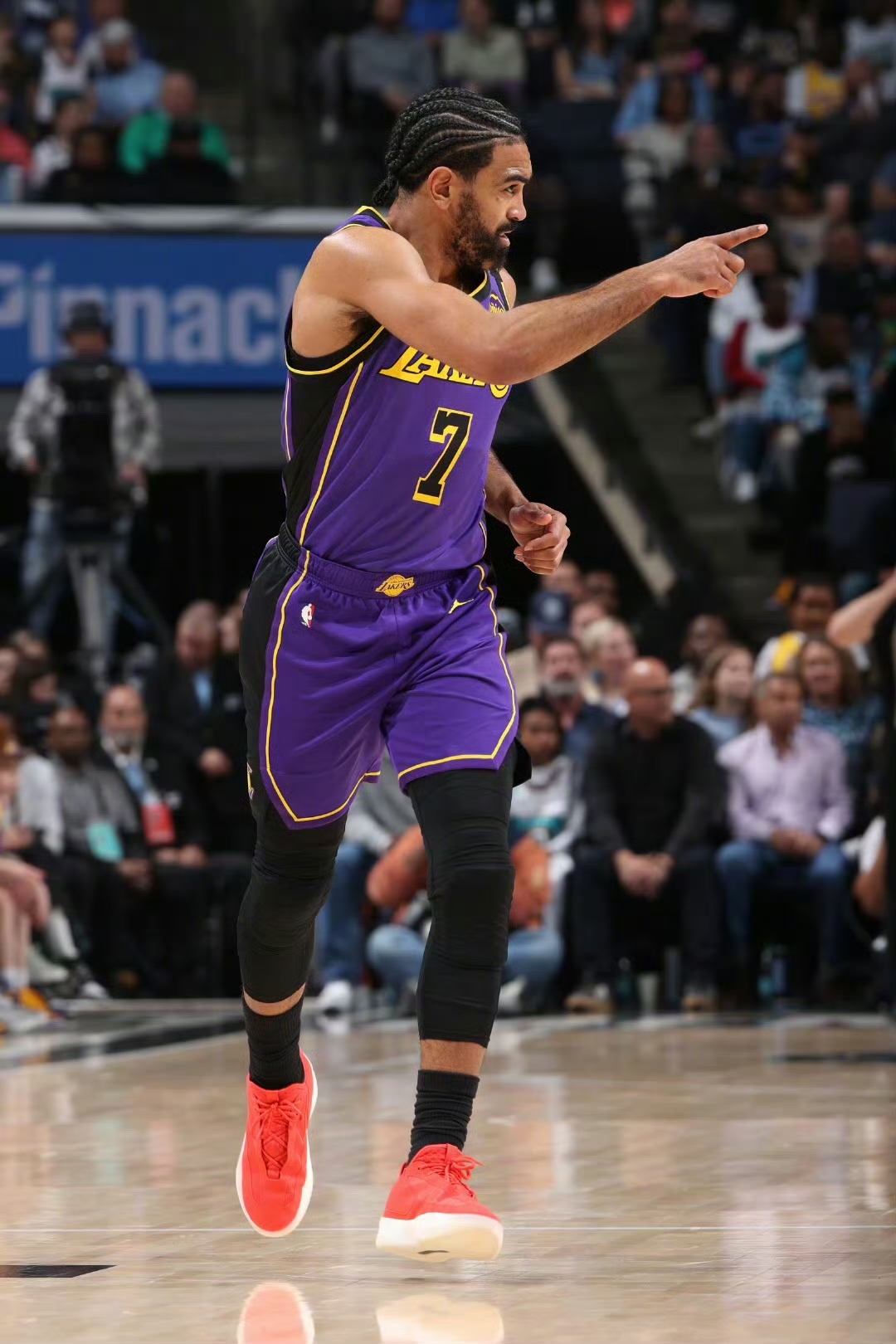 灰熊逆转火箭，浓眉哥关键制胜