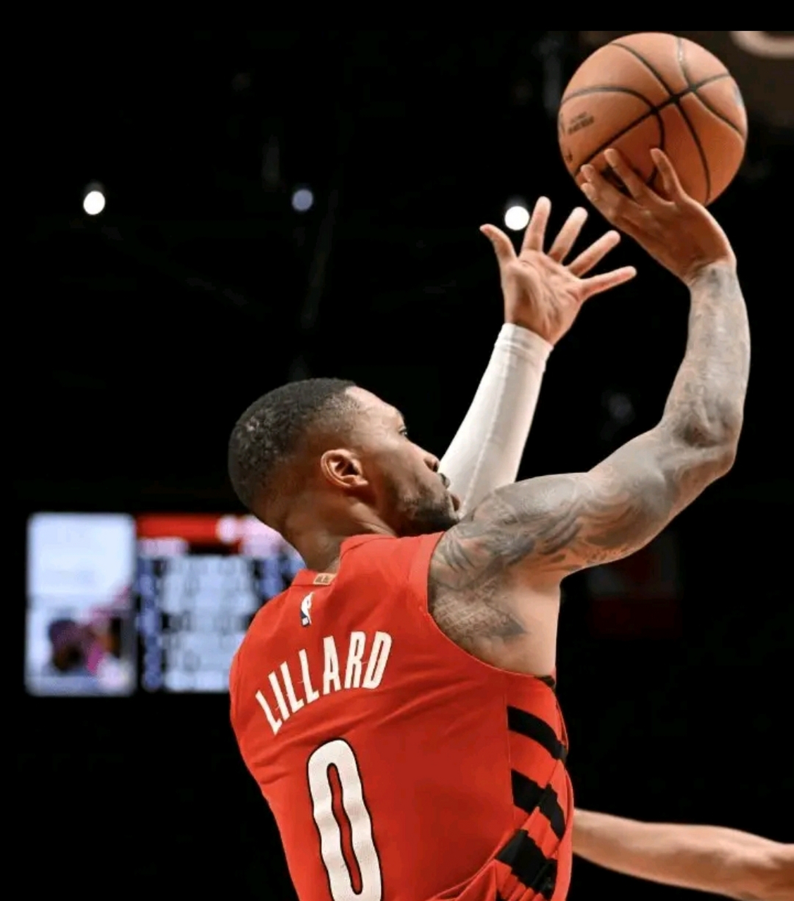 掘金险胜魔术，利拉德惊艳四座