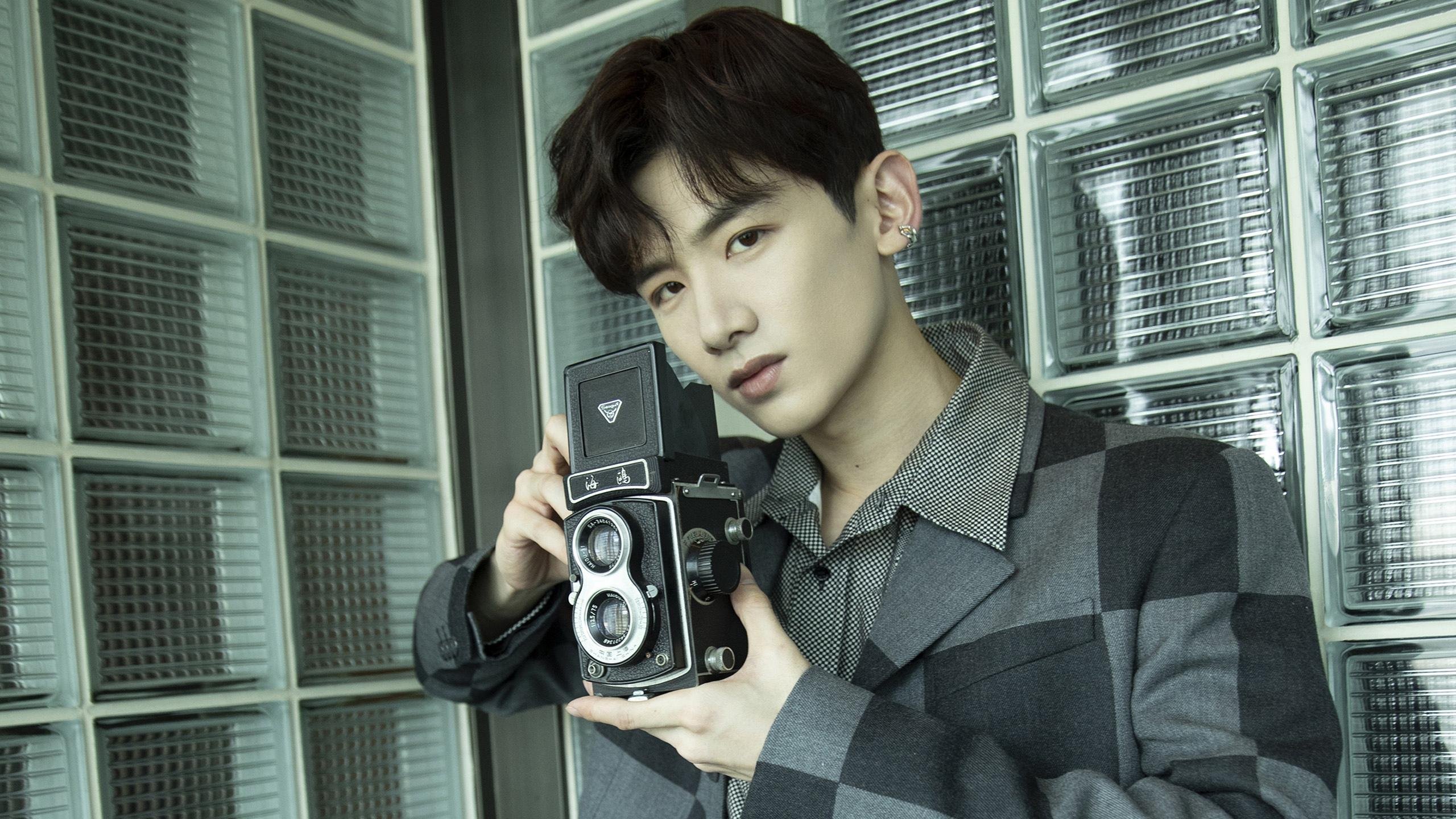 绿茵智慧，从格纳布里的节奏到希腊铁壁—论现代足球的个体与系统之舞