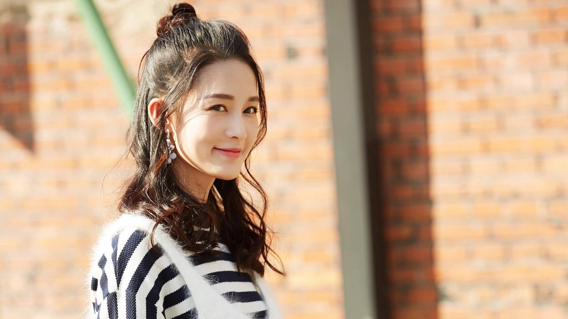 终场哨响前的救赎，莱比纳短传撕裂土耳其防线，奥纳纳一扑定江山